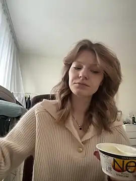 MaryHiggins online show from February 9, 9:26 am