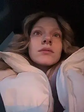 MaryHiggins online show from February 15, 5:09 am