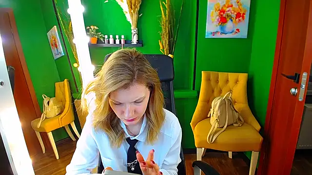 MaryHiggins online show from February 26, 3:08 pm