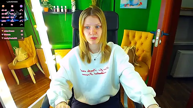 MaryHiggins online show from March 5, 1:39 pm