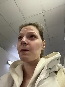 MaryHiggins online show from March 28, 3:00 pm