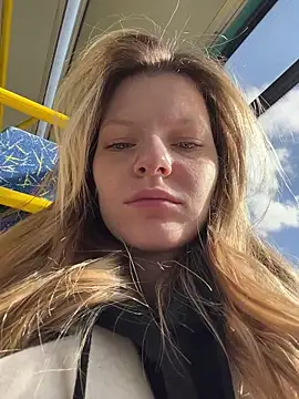 MaryHiggins online show from April 19, 7:40 am