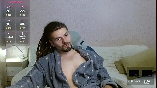 Aestheticguy101 online show from October 16, 4:52 pm