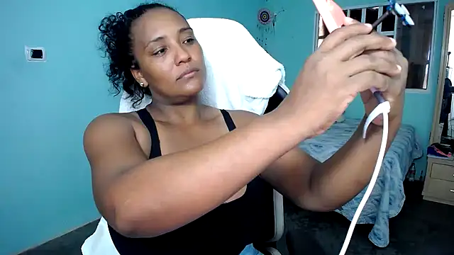 Snapshot of marysol83 chatting on November 23, 6:41 pm marysol83 online show from November 23, 6:41 pm