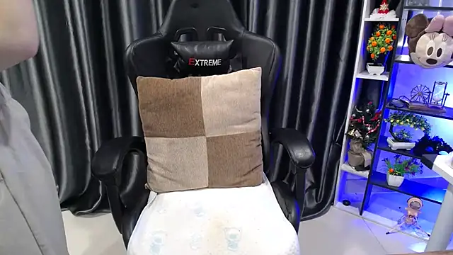 Yuki-yio online show from October 6, 1:47 am