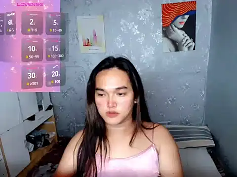 Snapshot of MoaningKylie chatting on October 17, 2:08 pm MoaningKylie online show from October 17, 2:08 pm