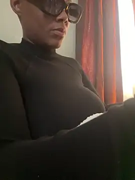 HoneyDripHer online show from October 6, 2:14 pm