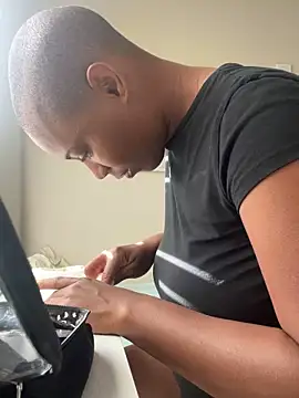 HoneyDripHer online show from October 13, 1:33 pm