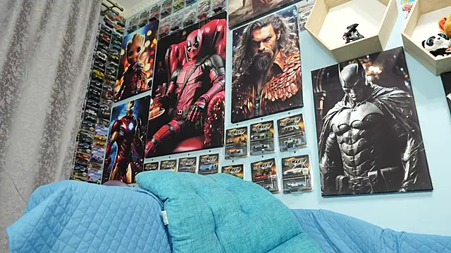 Snapshot of Muscle_Bear chatting on September 15, 4:18 pm Muscle Bear online show from September 15, 4:18 pm