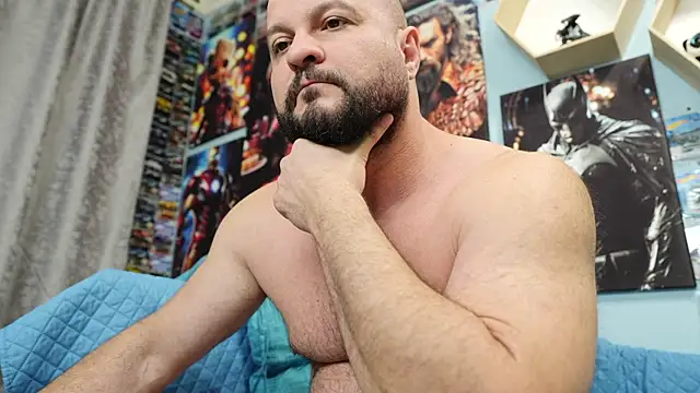 Snapshot of Muscle_Bear chatting on October 6, 2:14 pm Muscle Bear online show from October 6, 2:14 pm