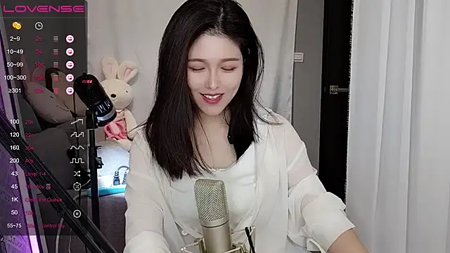 tw lala online show from December 13, 7:10 pm