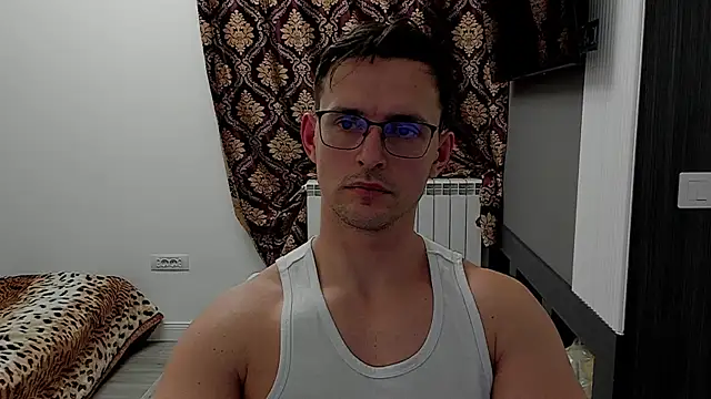 sexxymuscles4u online show from February 14, 3:05 pm