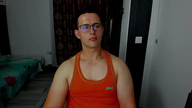 sexxymuscles4u online show from September 9, 10:48 am