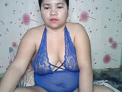 Snapshot of hotpussyxxx33x chatting on January 30, 10:30 pm hotpussyxxx33x online show from January 30, 10:30 pm