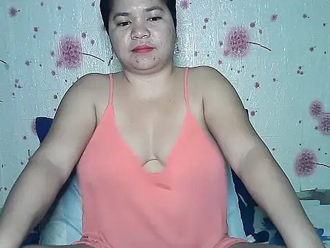Snapshot of hotpussyxxx33x chatting on February 7, 9:48 pm hotpussyxxx33x online show from February 7, 9:48 pm