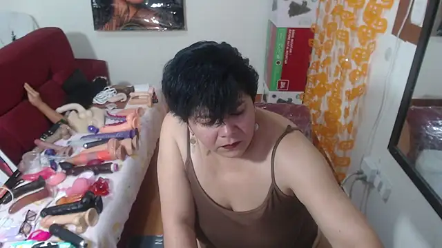 angelitolove727 online show from November 17, 11:43 pm