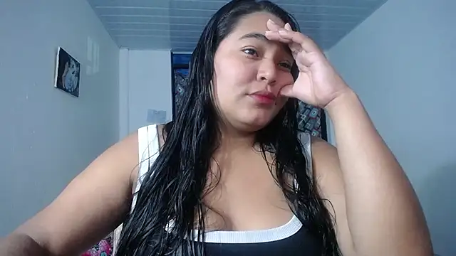 Snapshot of sirena_15 chatting on October 9, 5:49 am sirena 15 online show from October 9, 5:49 am