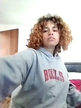 EmmaMelissa0521 online show from March 18, 4:10 pm