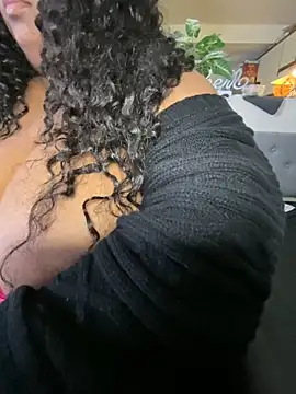 EbonyGoddessKira online show from January 30, 7:48 pm