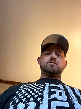 Snapshot of smokeymt420 chatting on December 3, 7:55 pm smokeymt420 online show from December 3, 7:55 pm