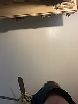 Snapshot of smokeymt420 chatting on December 8, 4:28 pm smokeymt420 online show from December 8, 4:28 pm