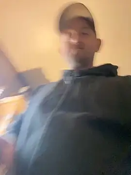 Snapshot of smokeymt420 chatting on January 18, 6:32 pm smokeymt420 online show from January 18, 6:32 pm