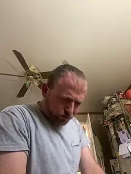 Snapshot of smokeymt420 chatting on February 16, 4:53 pm smokeymt420 online show from February 16, 4:53 pm