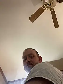 Snapshot of smokeymt420 chatting on March 19, 5:17 pm smokeymt420 online show from March 19, 5:17 pm