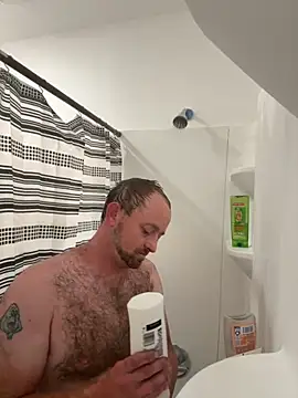 Snapshot of smokeymt420 chatting on September 13, 12:32 am smokeymt420 online show from September 13, 12:32 am