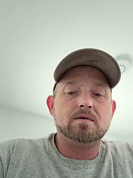 Snapshot of smokeymt420 chatting on September 13, 3:01 pm smokeymt420 online show from September 13, 3:01 pm