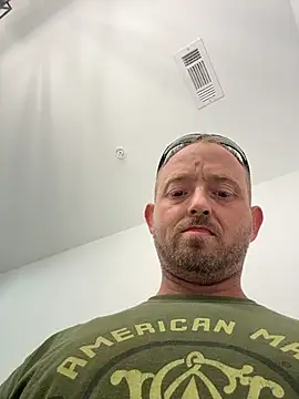 Snapshot of smokeymt420 chatting on September 16, 3:29 am smokeymt420 online show from September 16, 3:29 am