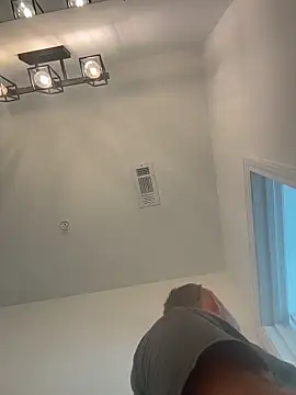 Snapshot of smokeymt420 chatting on October 2, 7:10 pm smokeymt420 online show from October 2, 7:10 pm