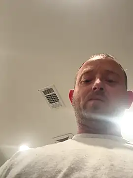 Snapshot of smokeymt420 chatting on October 11, 4:01 am smokeymt420 online show from October 11, 4:01 am