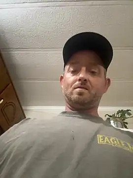 Snapshot of smokeymt420 chatting on November 8, 5:18 am smokeymt420 online show from November 8, 5:18 am