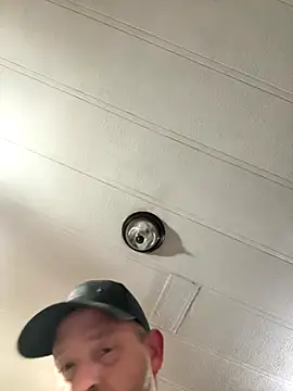 Snapshot of smokeymt420 chatting on November 9, 4:11 am smokeymt420 online show from November 9, 4:11 am