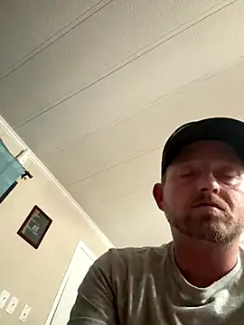 Snapshot of smokeymt420 chatting on November 13, 7:18 am smokeymt420 online show from November 13, 7:18 am