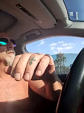 Snapshot of Yankeedave420 chatting on March 3, 9:26 pm Yankeedave420 online show from March 3, 9:26 pm