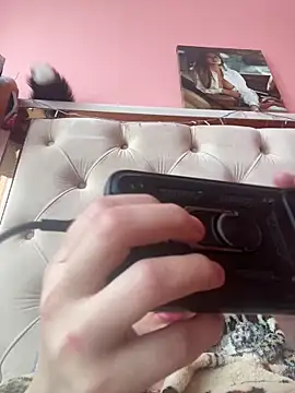 Flossy Vettie online show from March 17, 6:07 am