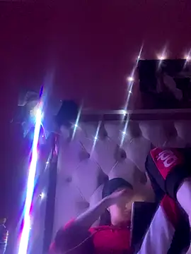 Flossy Vettie online show from December 18, 2:56 pm