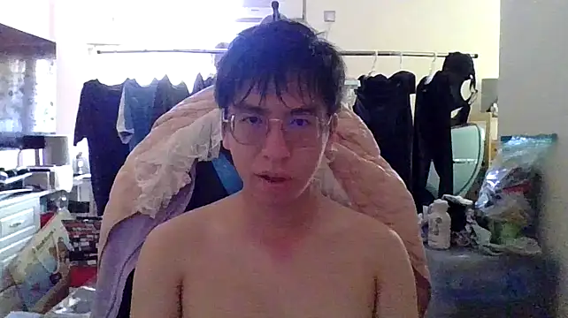 Snapshot of charlie_xdd chatting on March 2, 9:42 am charlie xdd online show from March 2, 9:42 am