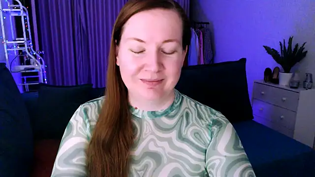 GoddessLara online show from December 22, 9:20 pm