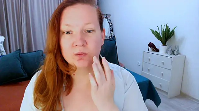GoddessLara online show from October 2, 6:04 pm