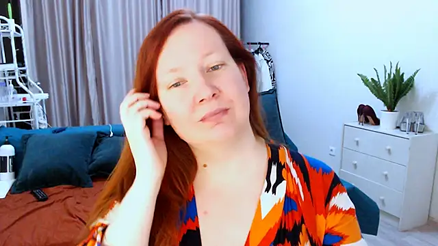 GoddessLara online show from October 14, 12:06 pm
