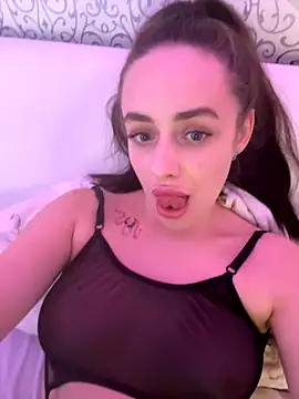 Lisaaan online show from October 16, 12:50 pm