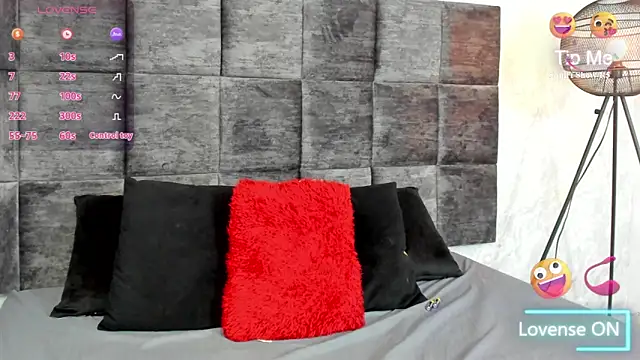 Snapshot of SusanRodriguez_ chatting on December 12, 7:37 pm SusanRodriguez online show from December 12, 7:37 pm