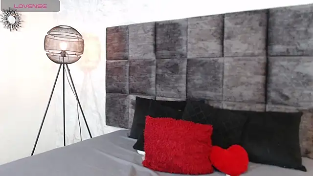 Snapshot of SusanRodriguez_ chatting on September 29, 10:14 pm SusanRodriguez online show from September 29, 10:14 pm