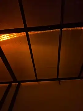 A santa1 online show from February 5, 2:00 pm