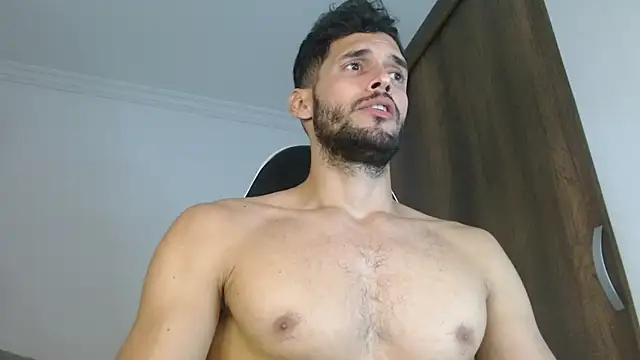 Snapshot of Noah_jhonsonn chatting on January 14, 3:36 pm Noah jhonsonn online show from January 14, 3:36 pm