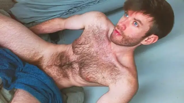 Snapshot of BlueEyedJason chatting on October 19, 10:43 pm BlueEyedJason online show from October 19, 10:43 pm