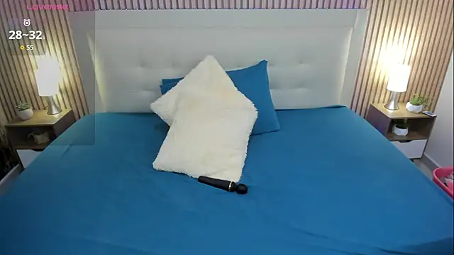 olivia love  online show from November 6, 8:21 pm